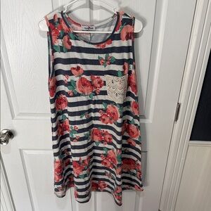 Floral Striped Sleeveless Dress with Lace Pocket